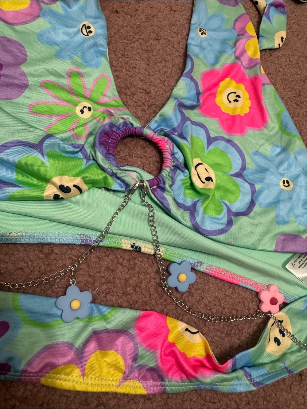 New 1x halter crop top daisy festival rave 60s edc trippy hippie smiley face - Picture 2 of 3